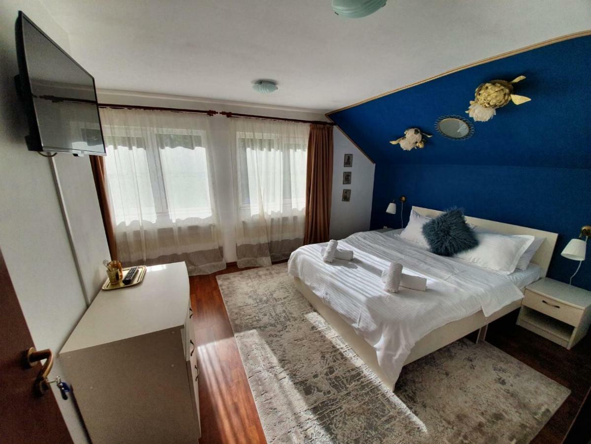 מלון Rîşnov Casa Lucky מראה חיצוני תמונה