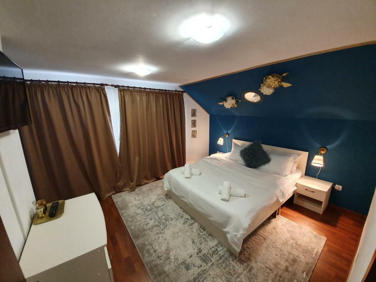 מלון Rîşnov Casa Lucky מראה חיצוני תמונה